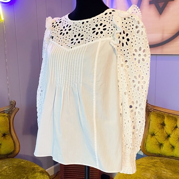 Lilly Pulitzer White Eyelet Embroidery Ruffle Trim Top - Picture 2 of 12